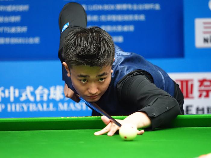 现出了惊人 现出了惊人