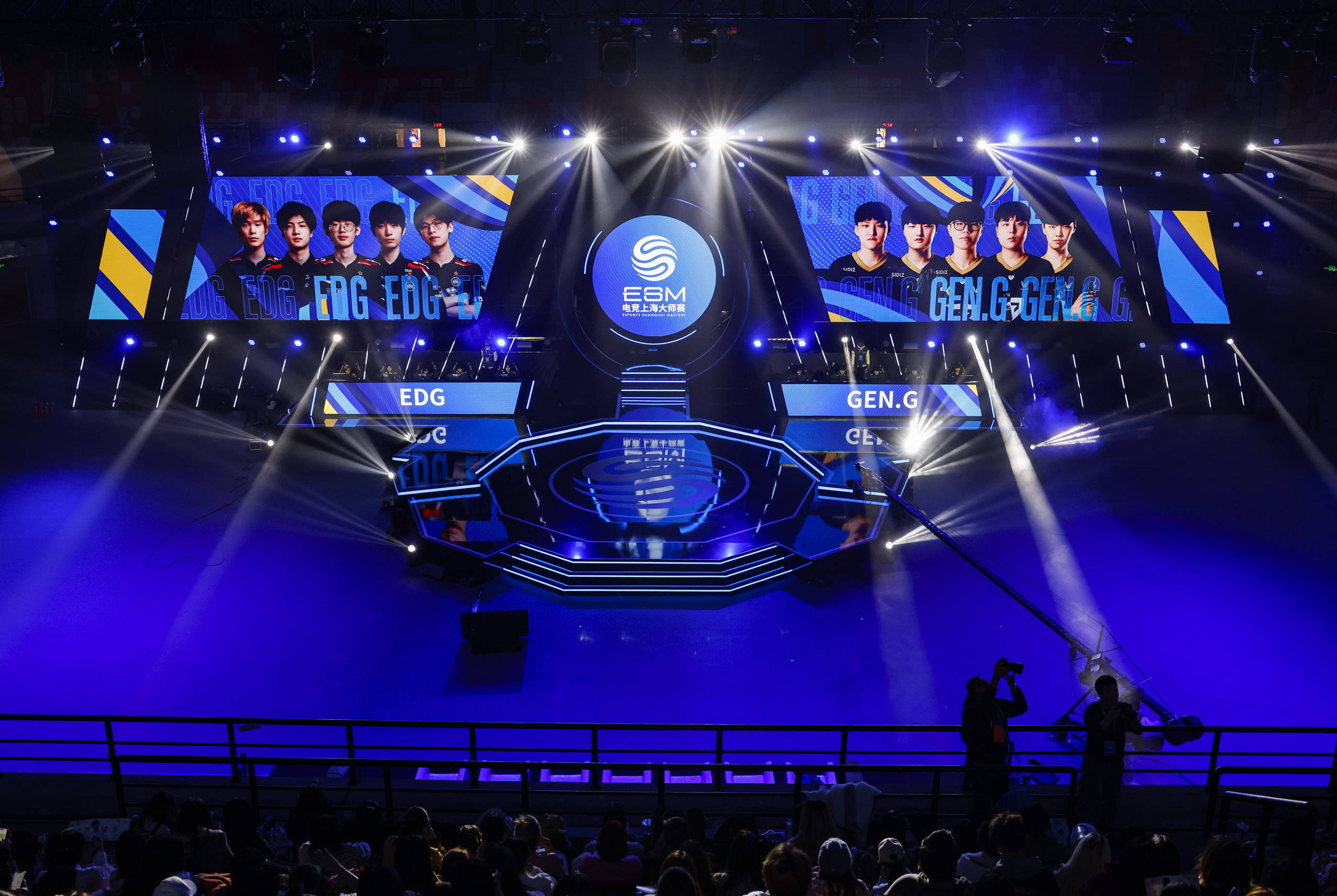 通过这样的 通过这样的