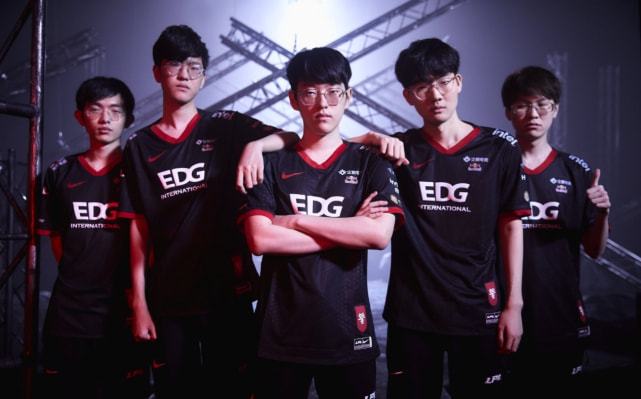 转胜更是展 转胜更是展