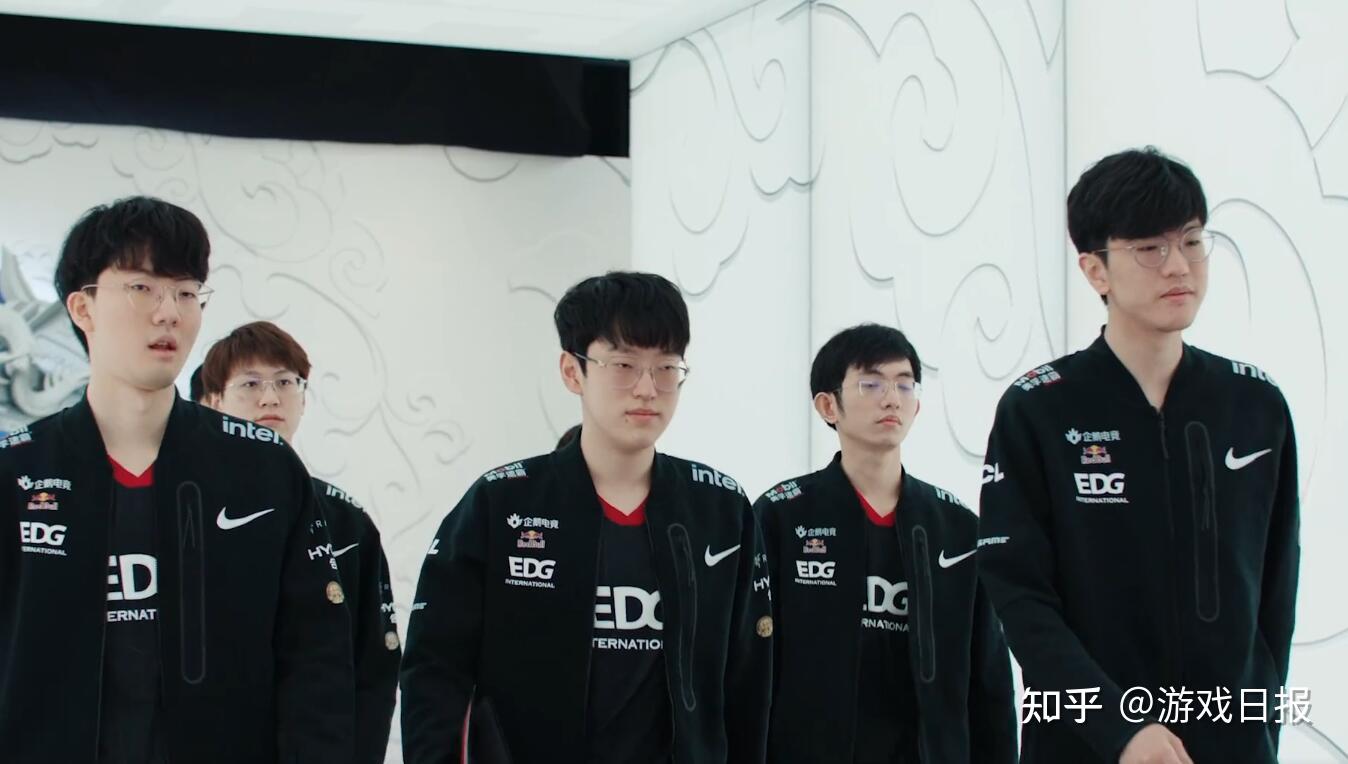 亚洲足球凭 亚洲足球凭