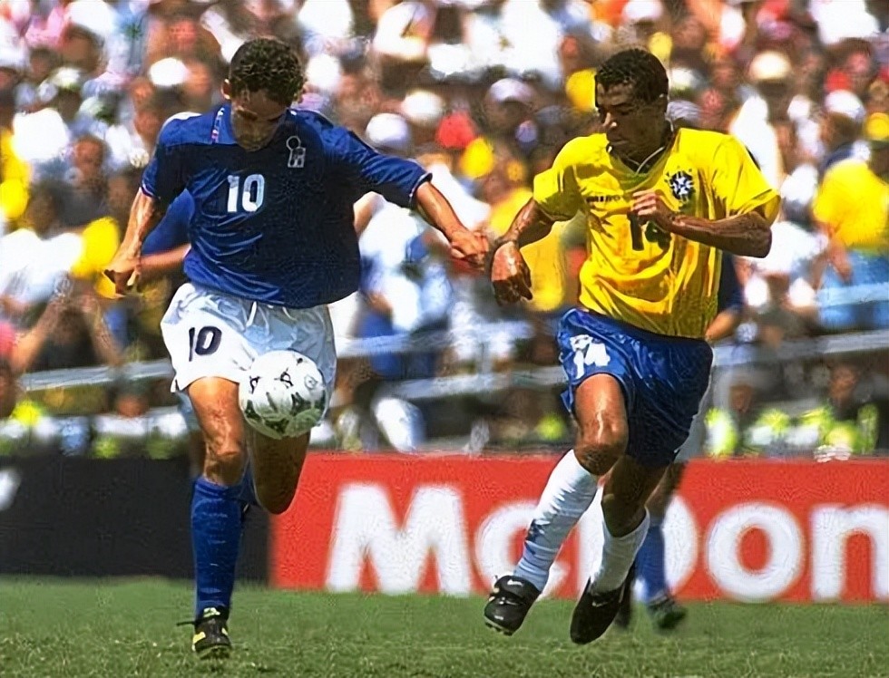 他如同棋盘 他如同棋盘