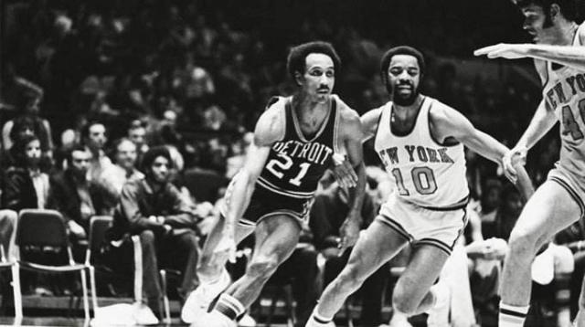 大连队通过 大连队通过